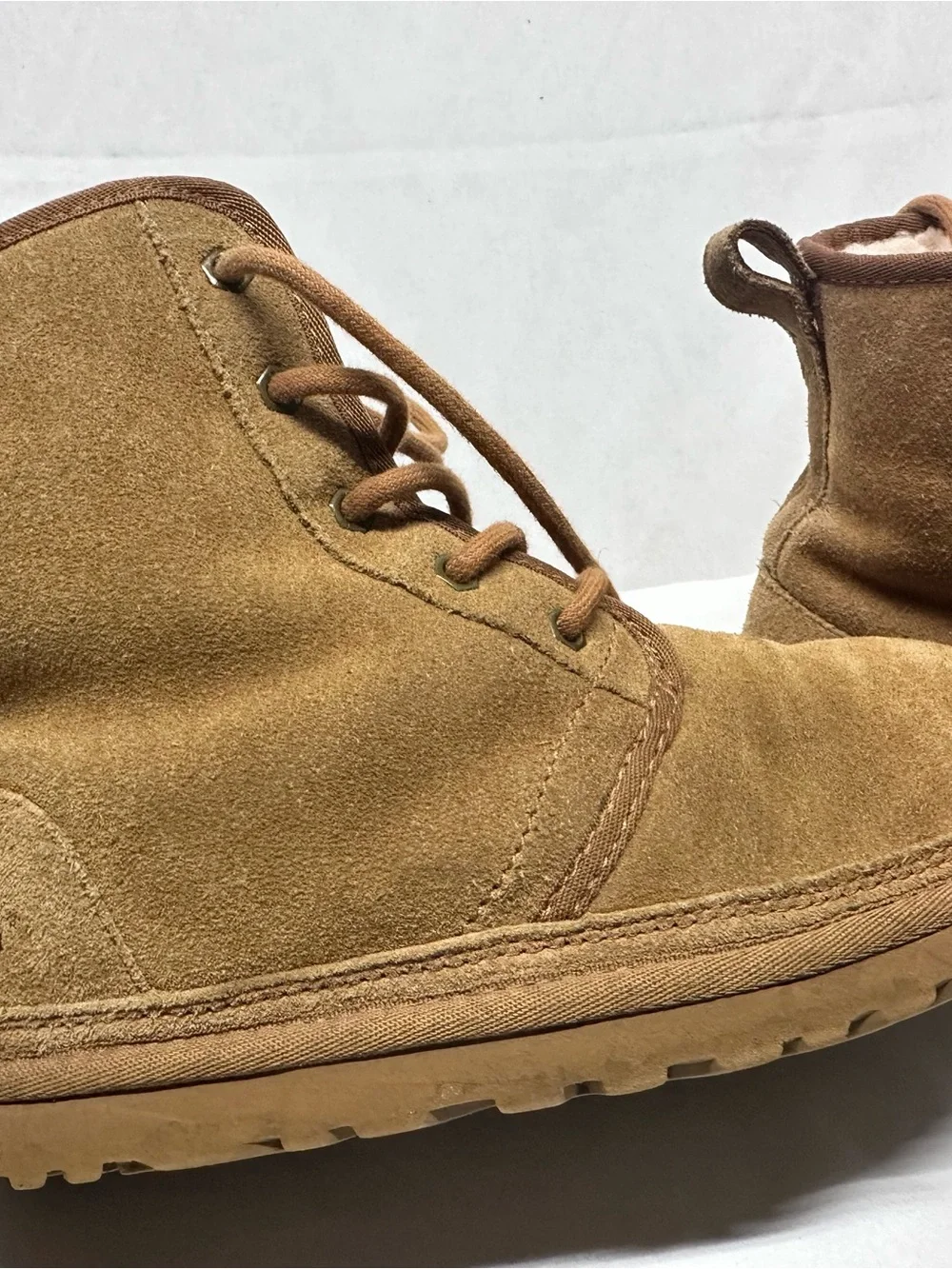 UGG Neumel Hi lace up Winter boots Sz: M8 W9.5 chestnut suede shearling lining.